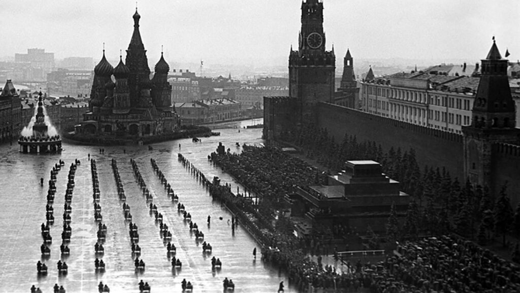 248811954_0_122_1201_800_2072x0_60_0_0_12e1e3795c6eea6575bfcdf5ac15fbed-1024x578 День Победы – история 9 мая, смысл и традиции праздника