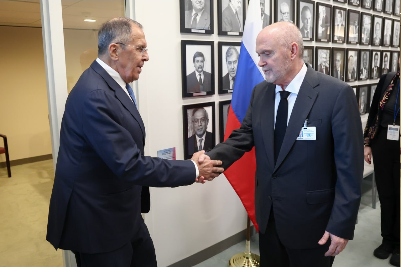 Лавров начал переговоры с главой МИД Кубы в Нью-Йорке