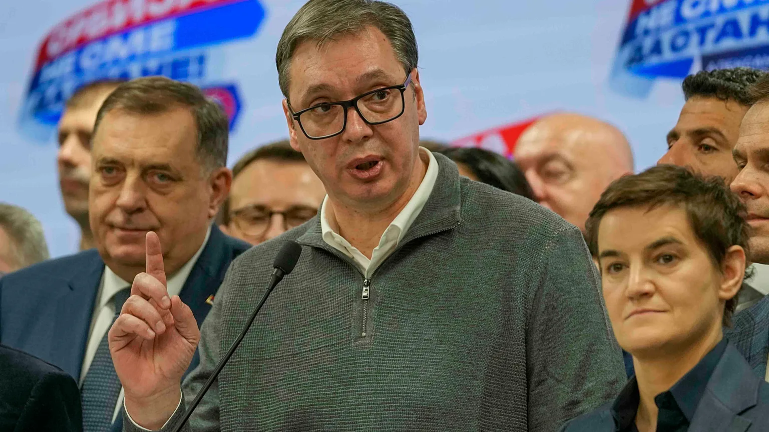 Отставка Вучича — Сербию ждут парламентские и президентские выборы