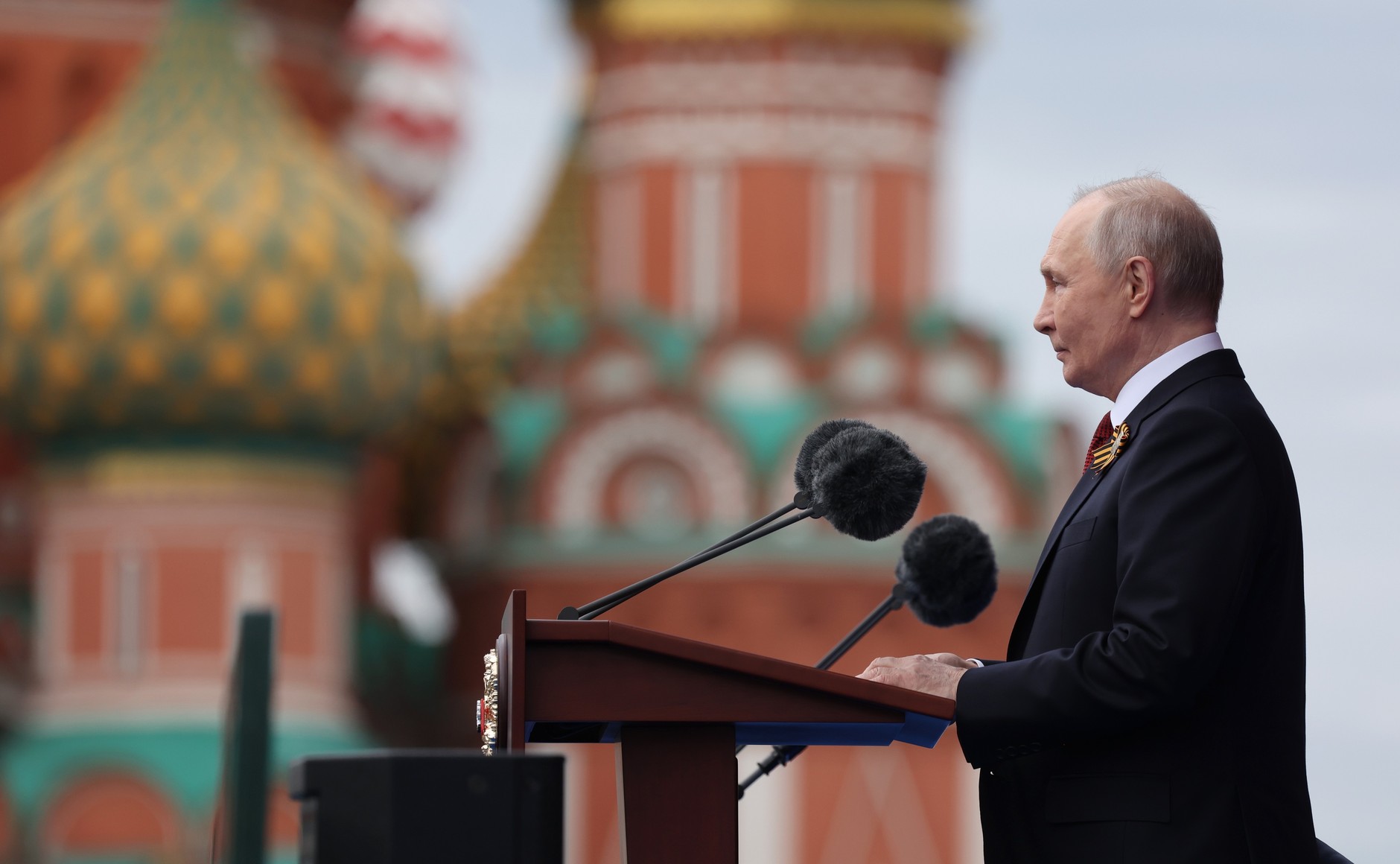 Путин наблюдал за манёврами с участием более 47 тысяч военных