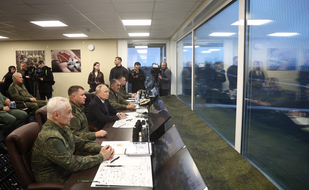 Путин посетил полигон Чебаркульский