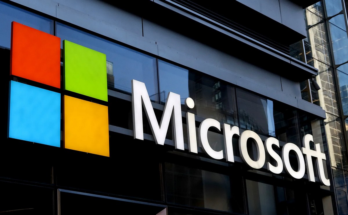 Microsoft запустит добровольные увольнения в 4 странах