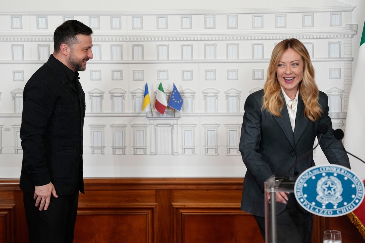 Италия отложила отправку 13-го пакета помощи Украине до выборов в США 3 ноября